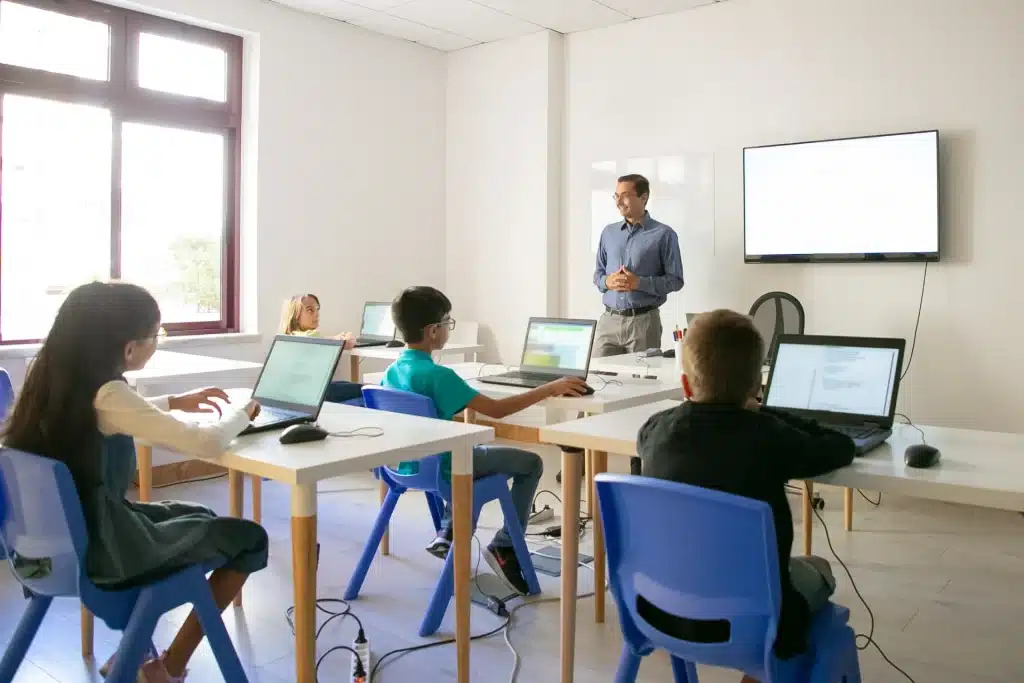 cortinas para sala de clases de computación