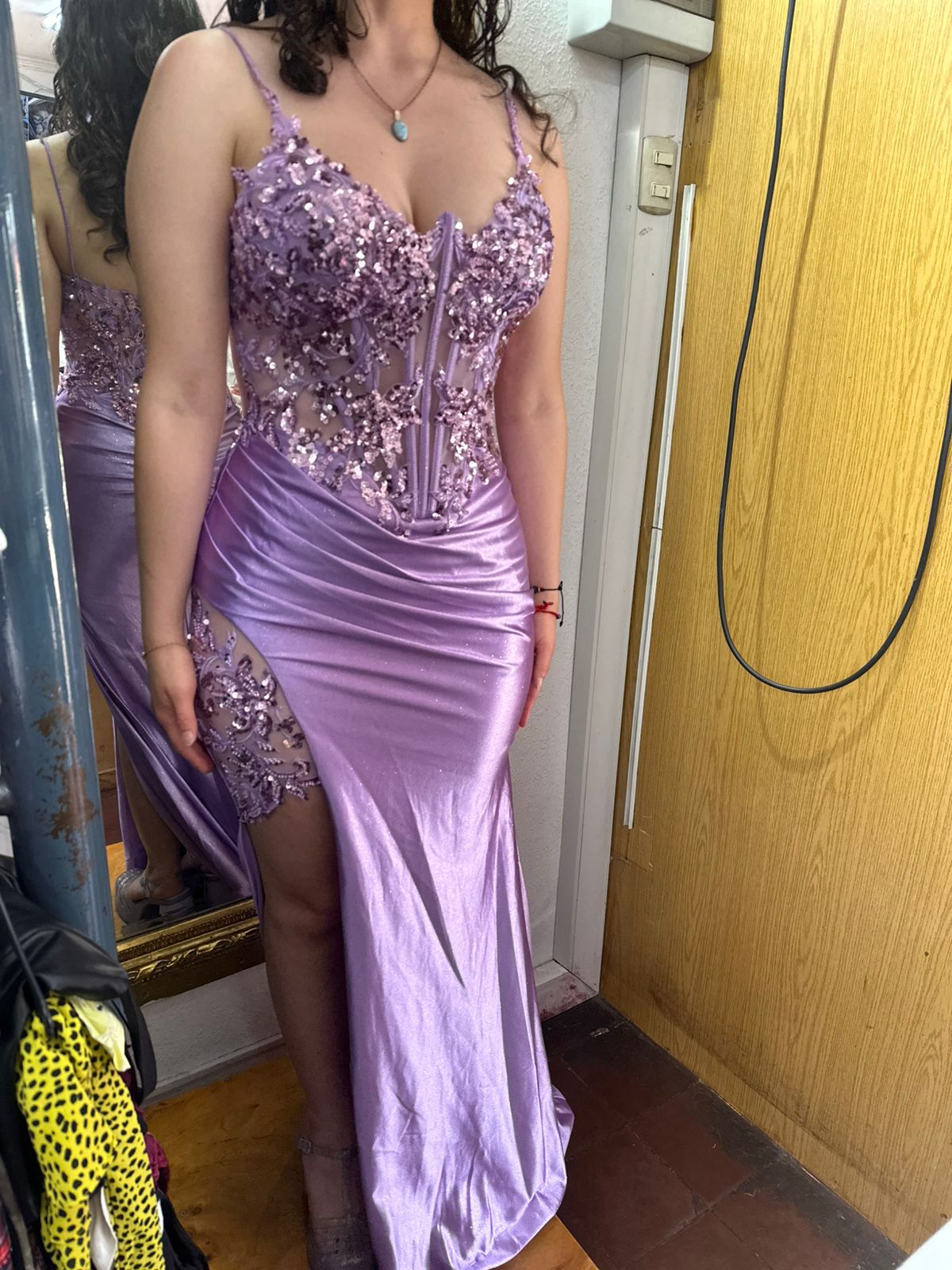 Vestido de fiesta para graduación ajustado a medida en Sastrería La Reina Santiago